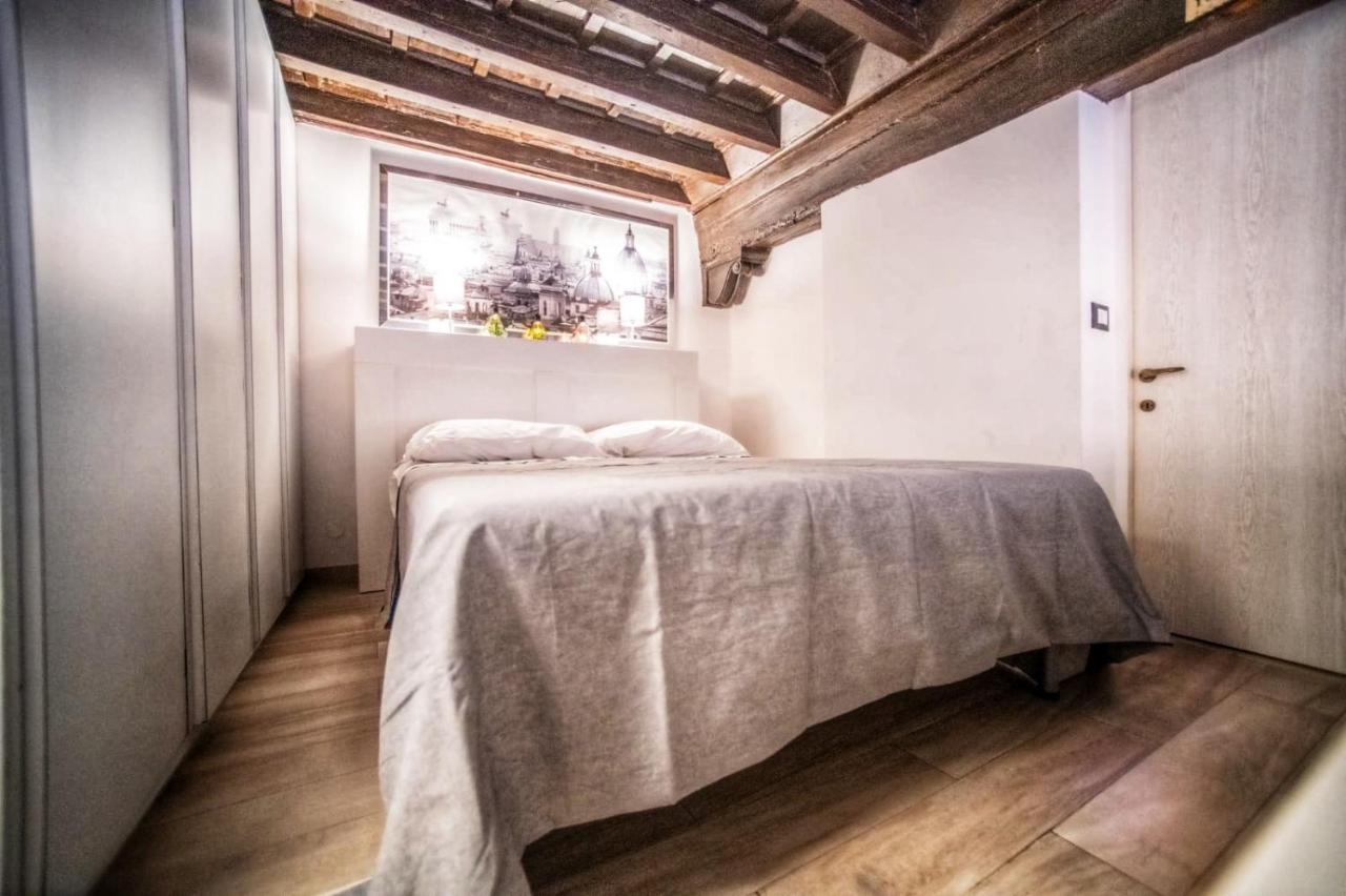 Rione VI Loft Apartment Rome Bagian luar foto